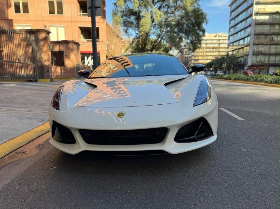 Lotus Emira V6, foto 2