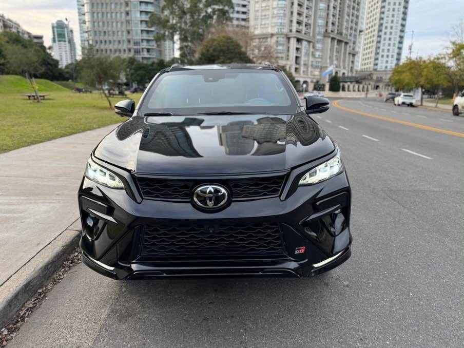 Toyota SW4 GR Sport, foto 2